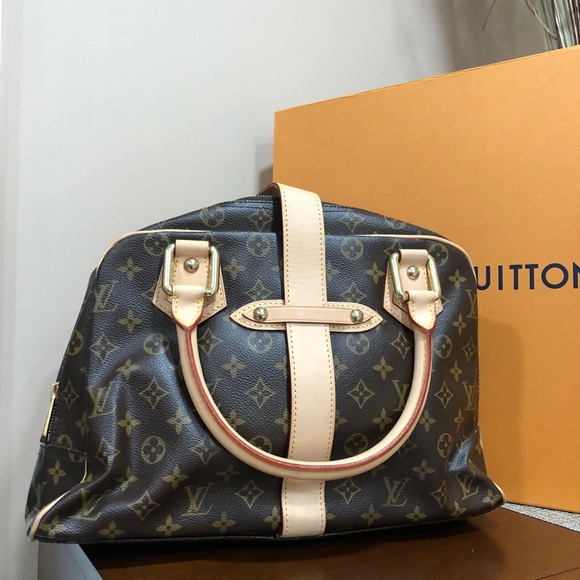 (Authentic) Louis Vuitton Monogram Manhattan - Picture 5 of 13
